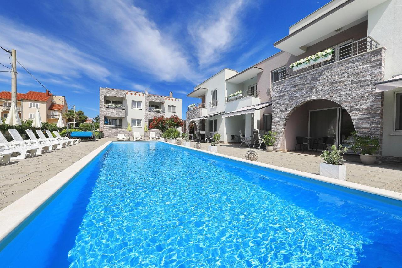 Apartments Punta Привлака Екстер'єр фото