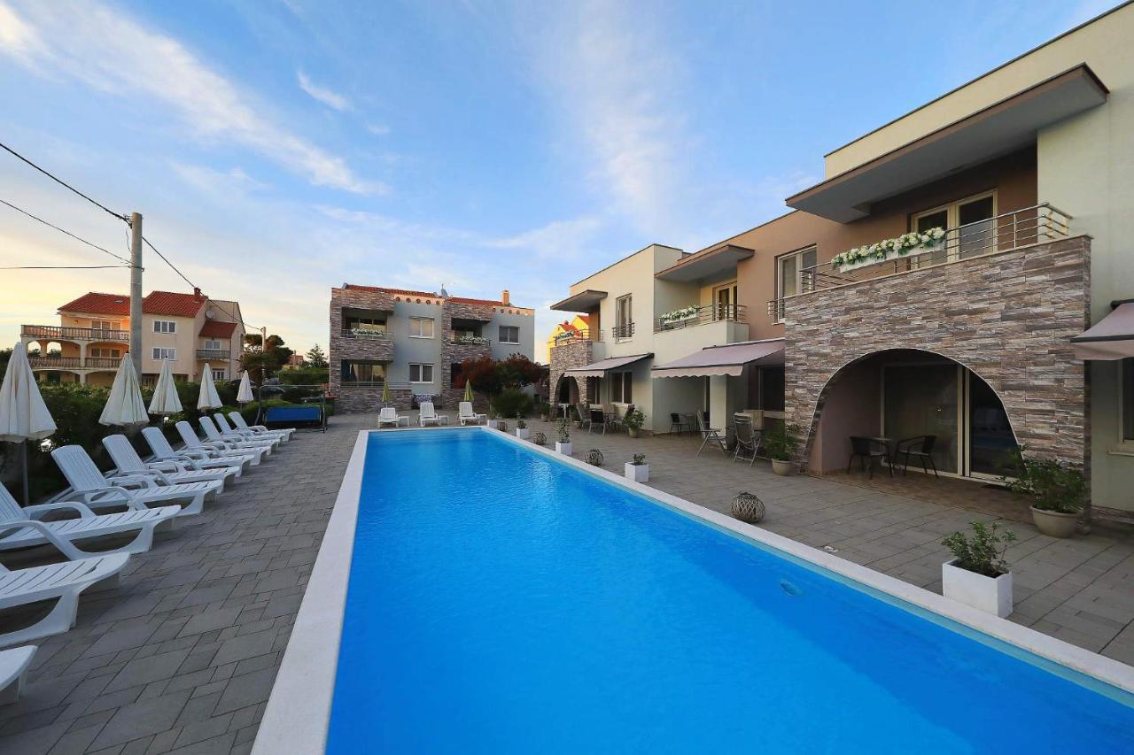 Apartments Punta Привлака Екстер'єр фото