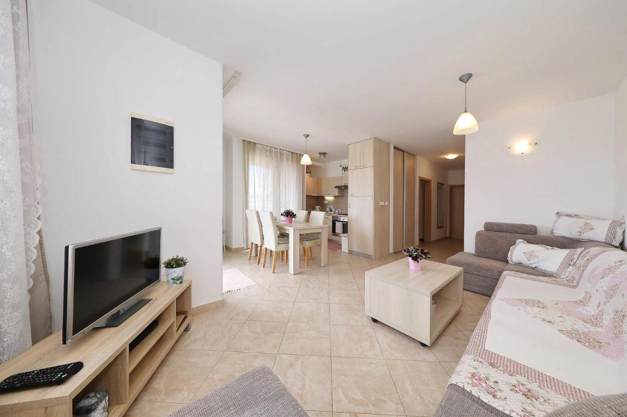 Apartments Punta Привлака Екстер'єр фото