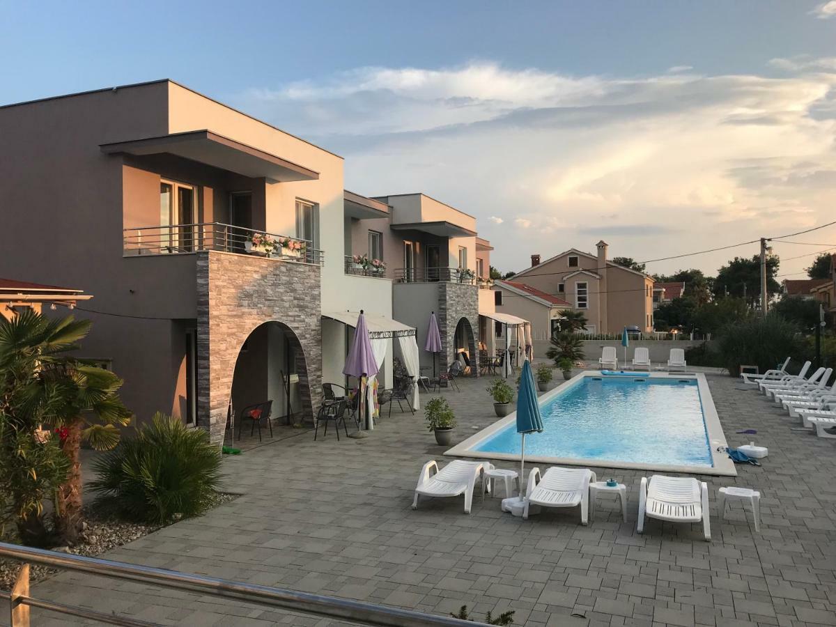 Apartments Punta Привлака Екстер'єр фото